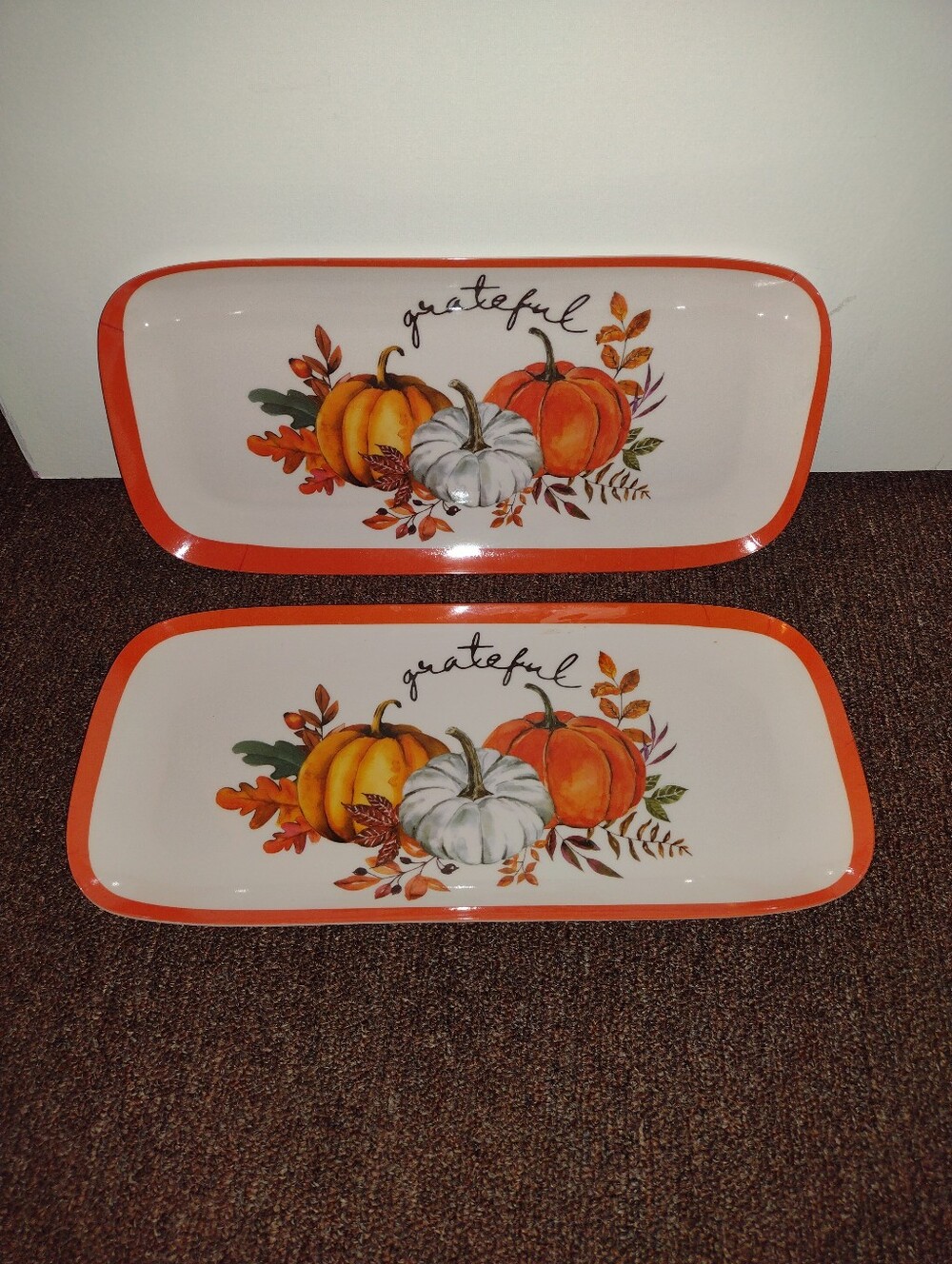 2 Plastic Fall Platters
